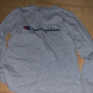 A boys champion grey long sleeve shirt